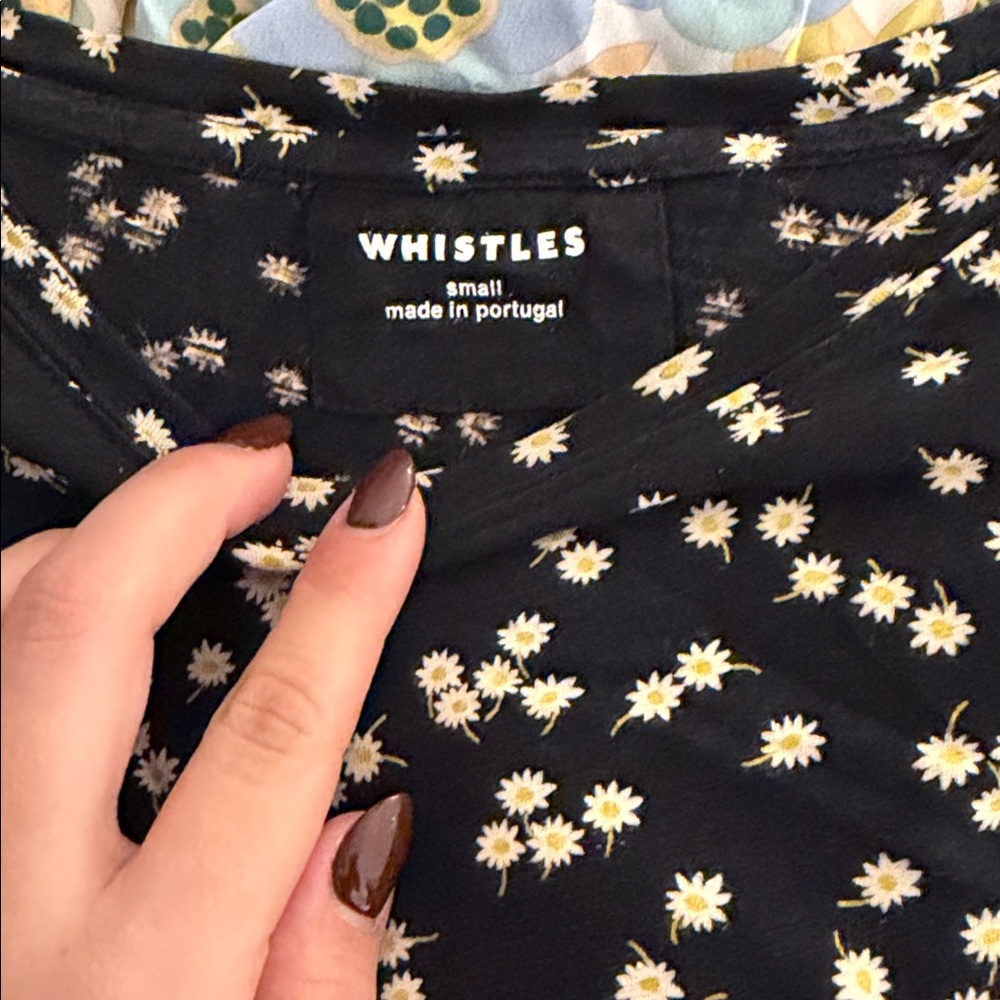 Whistles‎ Black and Cream Floral Short Sleeve Top - Picture 5 of 8
